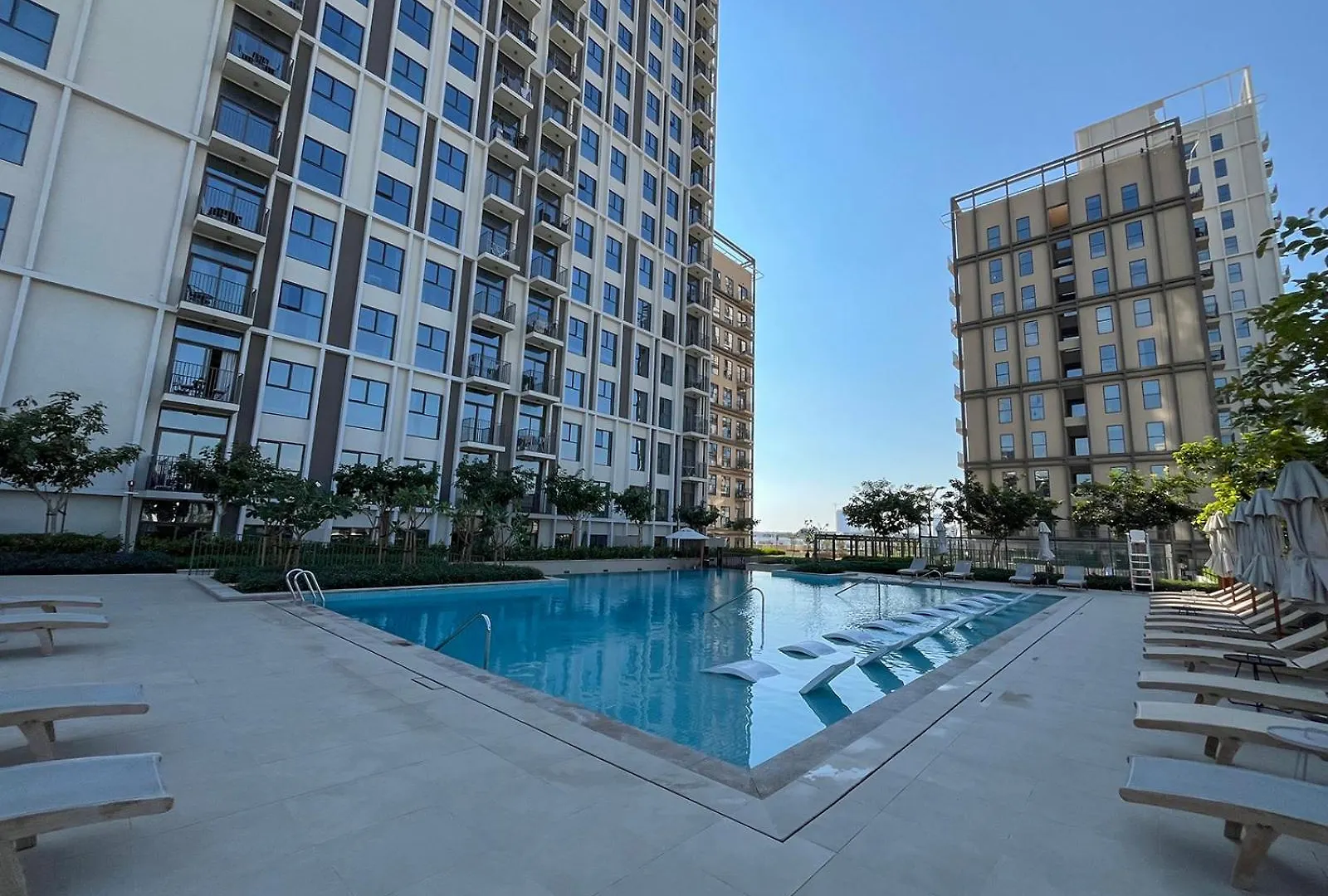 Colorful1Br Apartment In Dubai Hills Next To Mall 0*,  United Arab Emirates